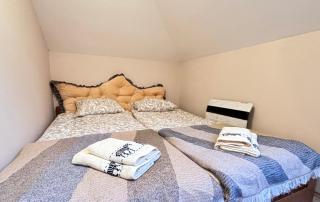 Rabbit's Loft - 2 Bedrooms, Theme Room, Free Parking - 8