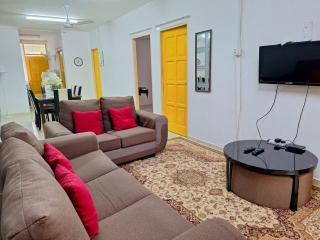 IBRAHIM’S HOMESTAY - Kuala Kerai - 0
