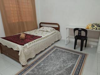 IBRAHIM’S HOMESTAY - Kuala Kerai - 8