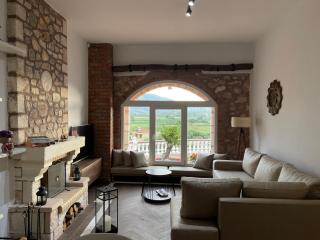 Villa Tragos - Vlorë - 1