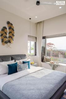 StayVista at Majestic Whispers with Rooftop Pool - Nashik - 3