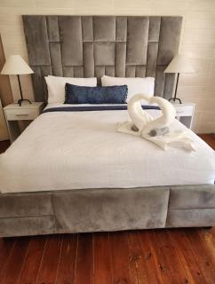 Blue Escape Life and Leisure Guest House - Benoni - 0