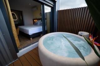 Maison Le Patio Jacuzzi - Saint-Denis - 6
