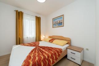 Apartment Franka, Novalja, 800m from the sea - Novalja - 4