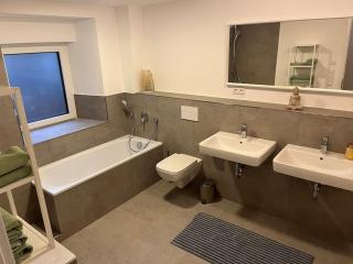 Hochwertige Zwei-Zimmer-Wohnung in Waldbronn - Waldbronn - 1