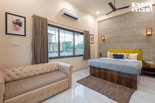 StayVista at Nova Nest with Rooftop Pool - Lonavala - 3