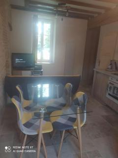 Charmant Appartement 2 pièces avec extérieur - 4