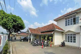 RedDoorz Plus at Hotel Putrajaya - 2