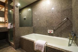 Sima Thani Hotel - Nakhon Ratchasima - 4