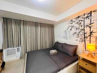 Azure Sakura Suite with Netflix - Manila - 0