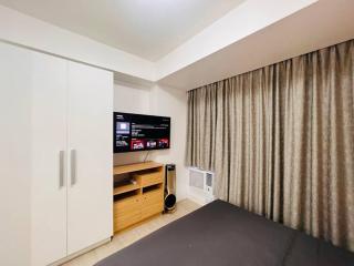 Azure Sakura Suite with Netflix - Manila - 6