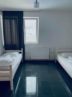 Hostel Heimli - Prishtinë - 8