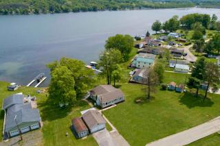 Blarney Bay on Waneta Lake - Hammondsport - 4