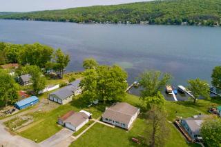 Blarney Bay on Waneta Lake - Hammondsport - 3