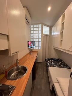 Studio in zona Loreto vicino metro MM1 e MM2 - Lippino - Milan - 8