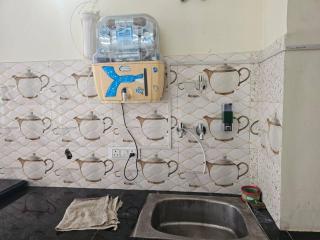 2 BHK in Krishna Nagar Lucknow LKO202R - 6