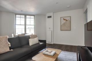 Central Square 2br w gym nr T BOS-818 - 0