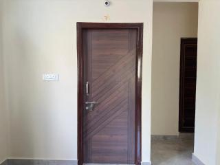Cozy Room 1Bhk with Lift 501 - Bangalore - 2