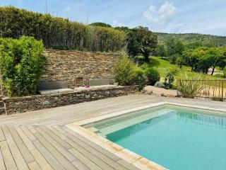 Logement 60 m2 au calme piscine et flipper - Grimaud - 0