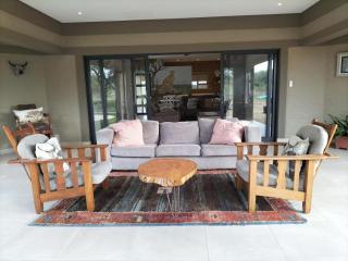 Little Dinokeng Bush Lodge - 1