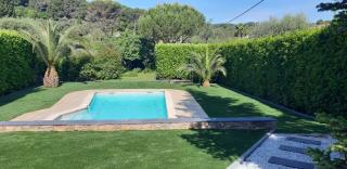 Meublé 2P 40 m2 dans villa avec piscine à Vallauris, 4 km de la mer - 0