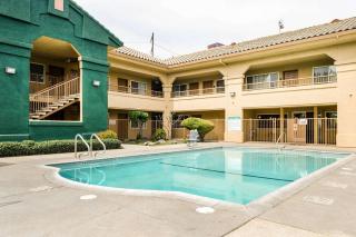 Quality Inn & Suites Lathrop - Lathrop - 0