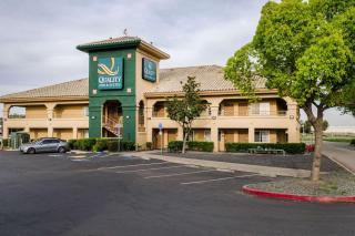 Quality Inn & Suites Lathrop - 9