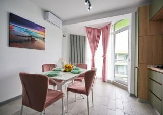 Otis Apartment - Alezzi Beach Resort - Năvodari - 3