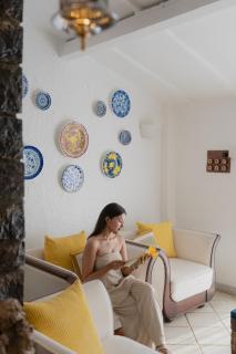 LohonoStays Villa Santorini - 4