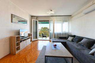 Alpaca Penthouse Apartment with a Stunning Sea View - Rijeka - 4