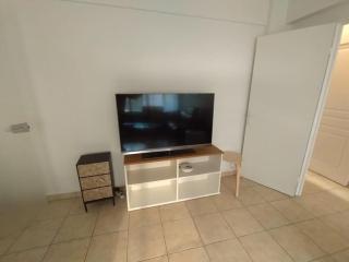 5 mn, 450m walk Metro La Defense, 3 bedrooms, Parking - Puteaux - 1