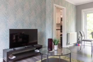 3 BDR House By Caledonia Luxe Stays Short Lets & Serviced Accommodation Glasgow - 6
