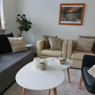 Stilvolle zwei Etagenwohnung, Parkplatz - 8