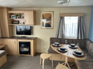 8 Berth Holiday Home at St Osyth Holiday Park - Saint Osyth - 8