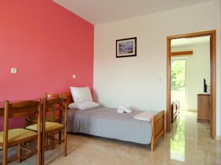 Blue Serenity Apartment 6 - Ialyssos - 3