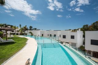 Puente Romano Premium Villa Rooftop & Garden - Marbella - 9