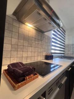 Stylish Sliema Apt with Stunning Sea Views - Sliema - 2