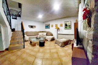 Historic Stone House KATI Perfect Family Retreat With Garden BBQ And Picturesque Landscapes - Ledenice - 8