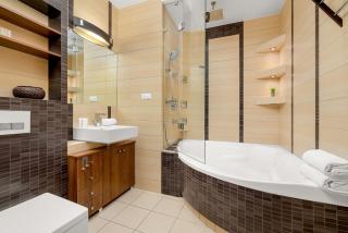 Gamers' Paradise - Modern Apartment with Parking in Cracow by Noclegi Renters - Cracovia - 6