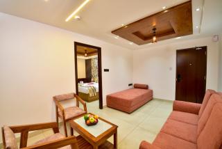 Hotel Dain Castle, Varkala - 1