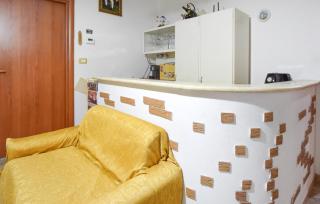 Beautiful Apartment In Roccaspinalveti - Roccaspinalveti - 4