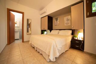 melograno Holiday Home with Swimming Pool and Private Beach - 9