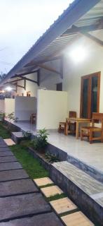 Selow Homestay - Kuta Lombok - 2