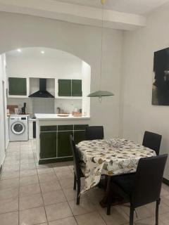 Centrale - Grand T2 Bis proche de la mer - 0