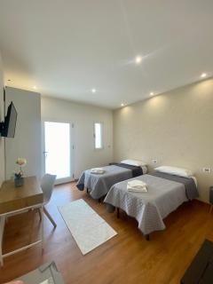 Zulie Rooms - Olbia - 1