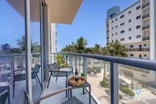 Ocean View - Balcony - Rooftop Pool - Hollywood Beach - Hollywood - 9