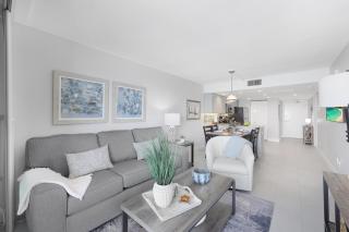 Breath-taking beachfront condo with pool/spa/views - 6