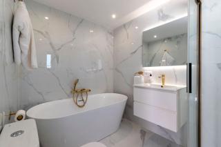 Modern 3 Bedroom Villa with Hot Tub in Costa Adeje - Adeje - 3