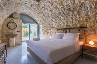 Amani Luxury 4-Bedroom Villa & Pool in Batroun - Batroun - 6