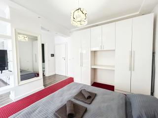 1 bedroom 1132 - 8